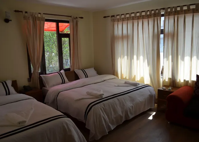 Amaryllis Hotel 3*